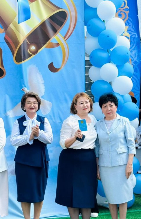 "Ы. Алтынсарин" төсбелгісімен марапат