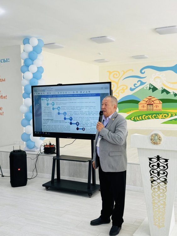 ОҚУШЫЛАРҒА  ҰБТ-ті ТҮСІНДІРУ ЖҰМЫСТАРЫН ЖҮРГІЗУ ТУРАЛЫ КЕЗДЕСУ