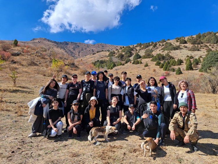 ОҚУШЫЛАРМЕН САЯХАТ