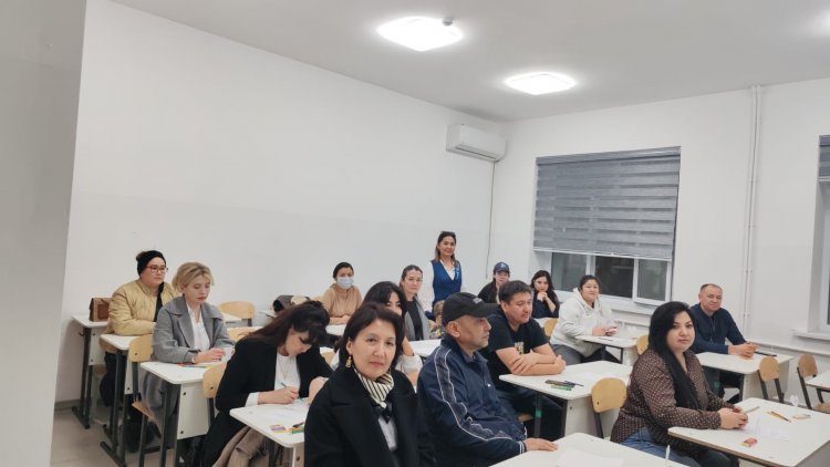 АТА-АНАЛАР ЖИНАЛЫСЫ