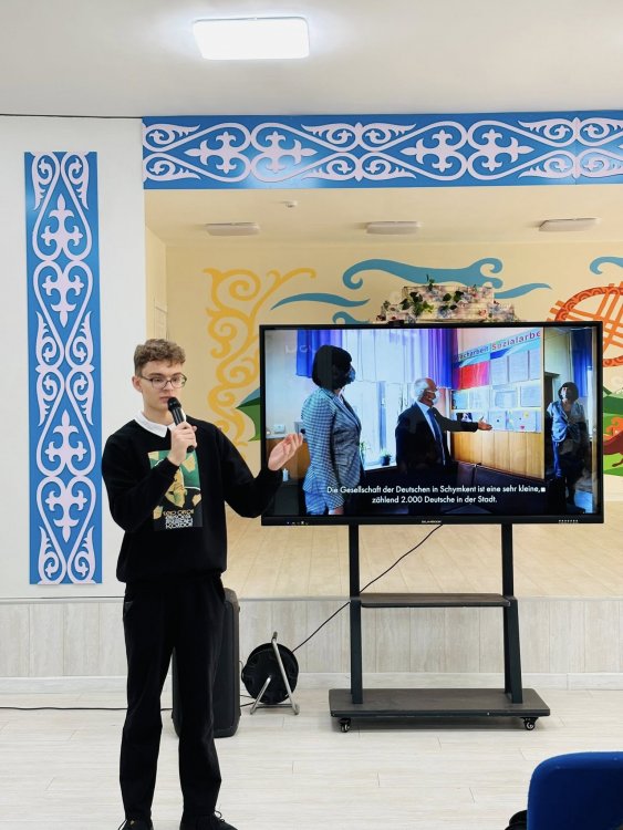 КӘСІБИ БАҒДАР БЕРУ