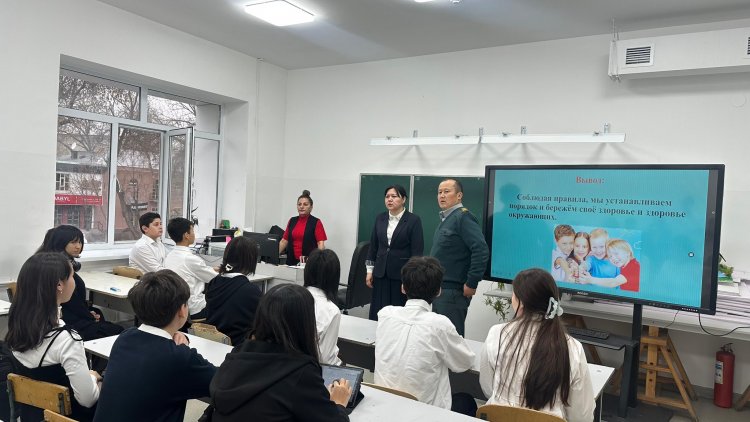 ОҚУШЫЛАРДЫҢ ЛИЦЕЙ ФОРМАСЫН САҚТАУЫН БАҚЫЛАУ МАҚСАТЫНДА ПРОФИЛАКТИКАЛЫҚ РЕЙД